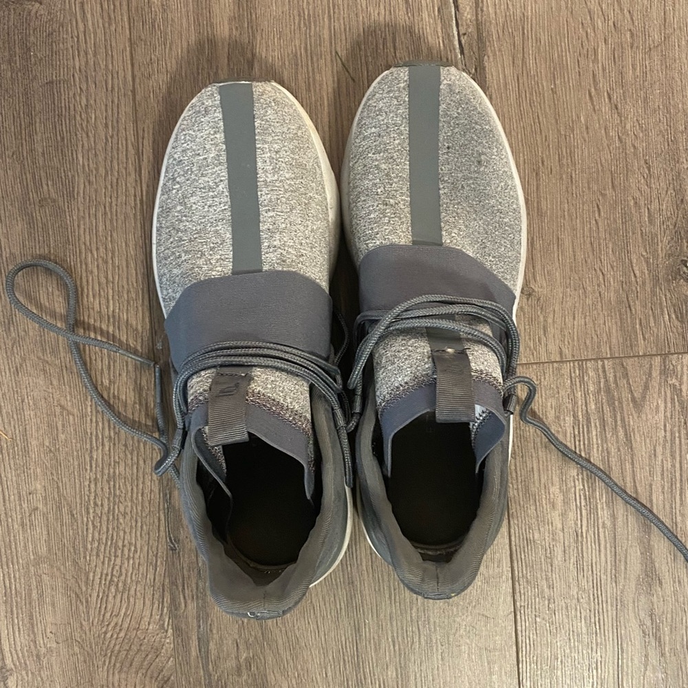 Fabletics Zuma Studio Sneaker 2 - size 8.5
